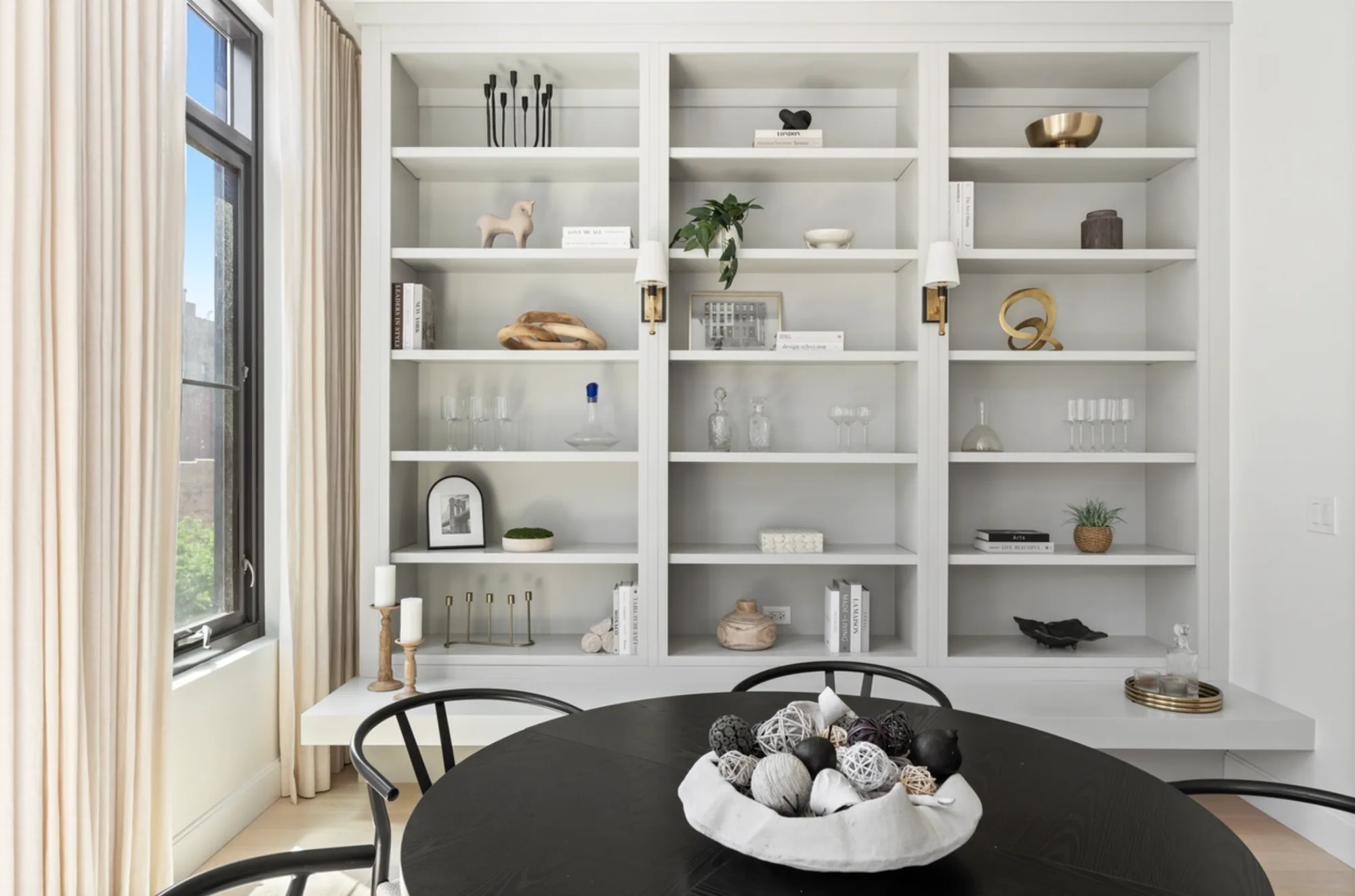 Interior decorating by Studio Ikos