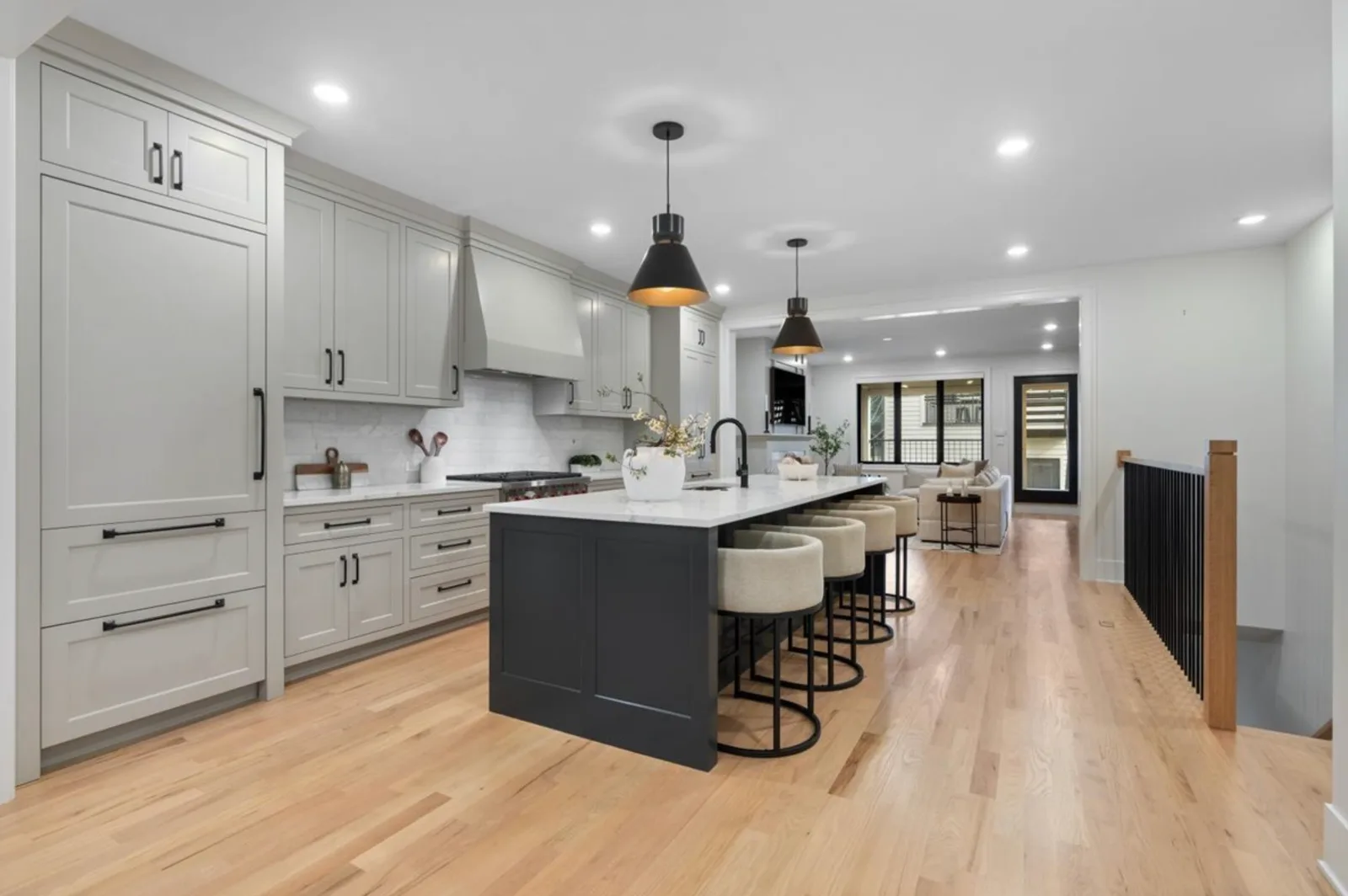 1454 W Diversey, image 3