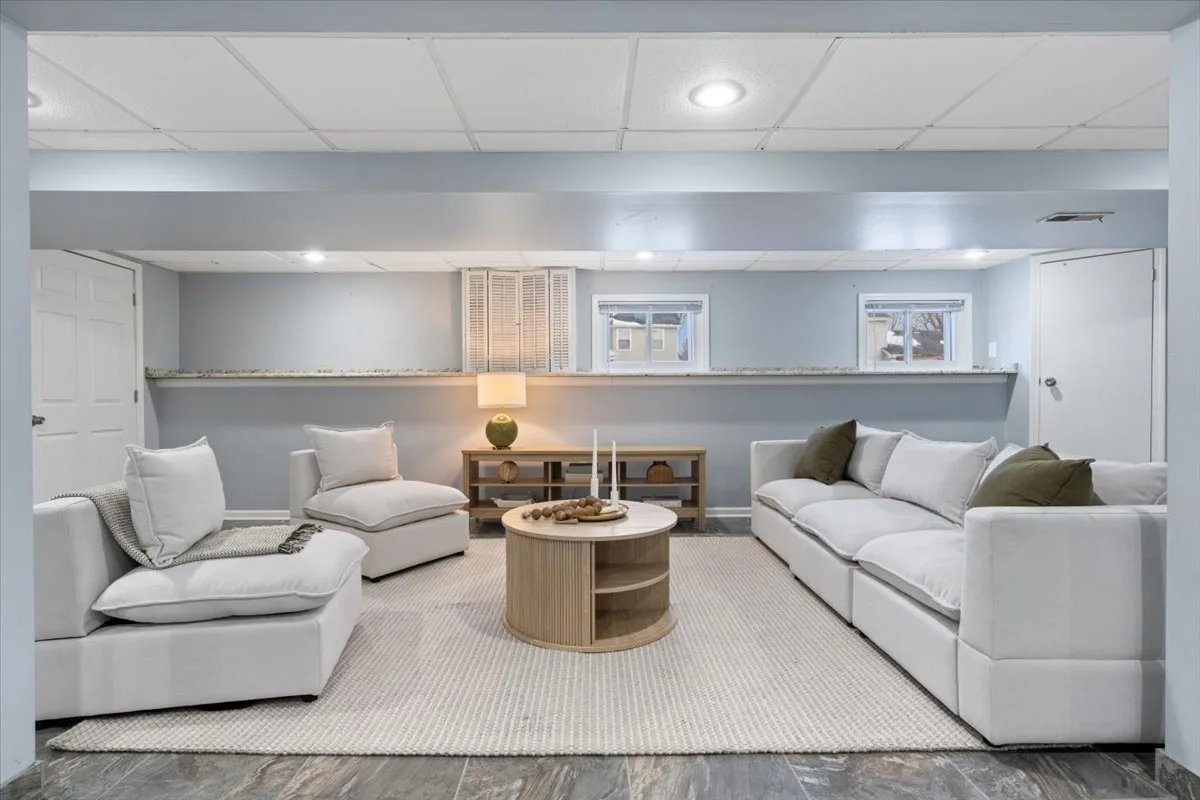 1708 White Place, image 5