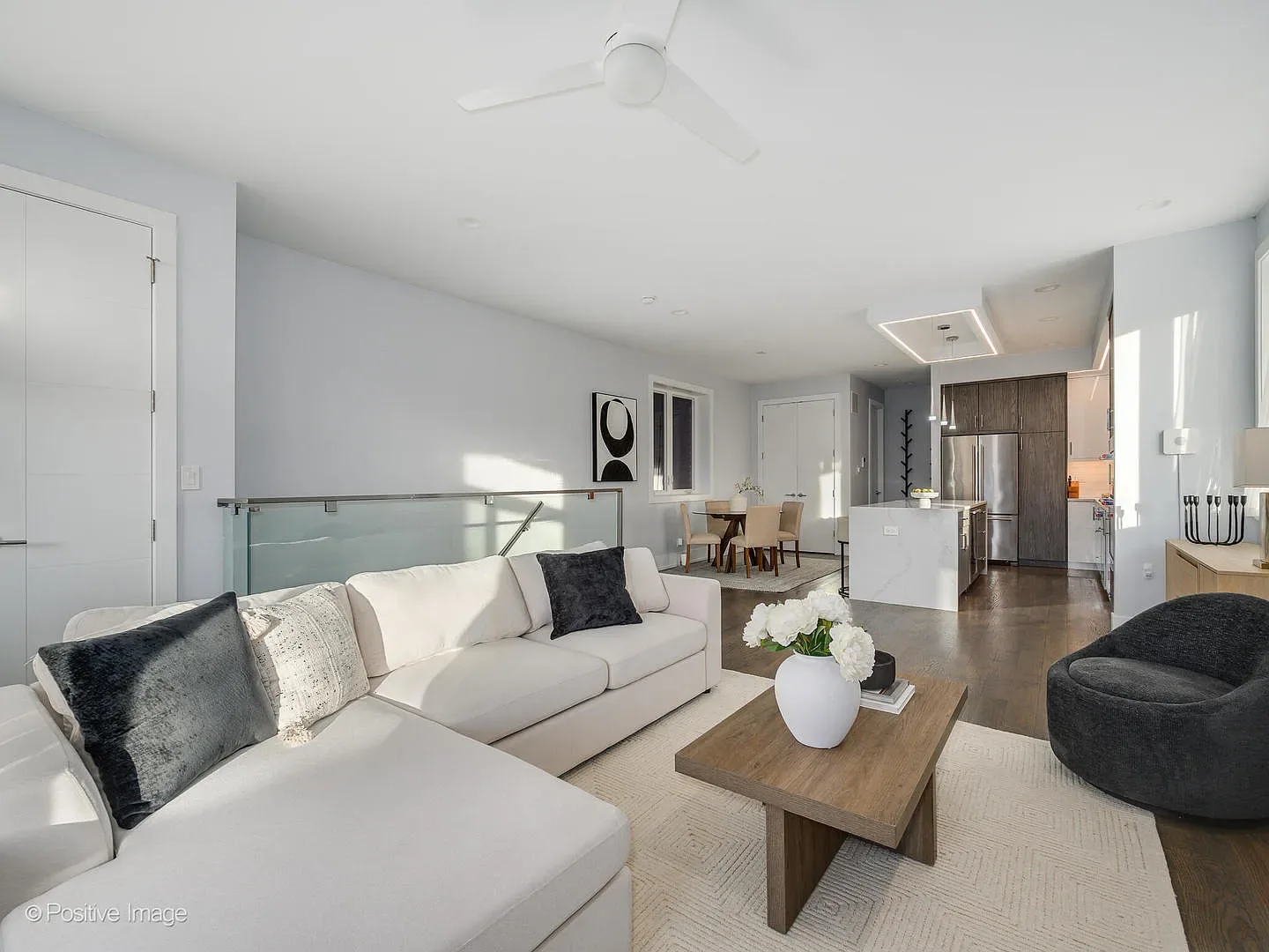 Studio Ikos work near Glenview