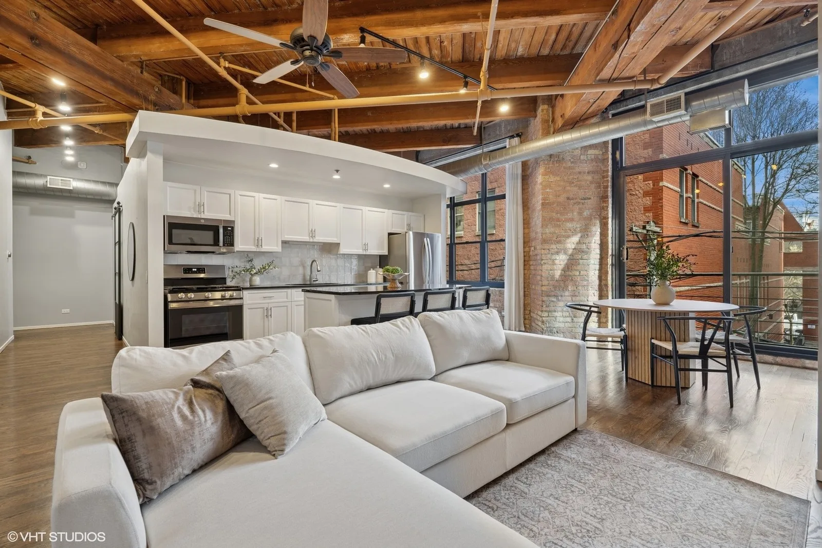 2300 W Wabansia, image 3
