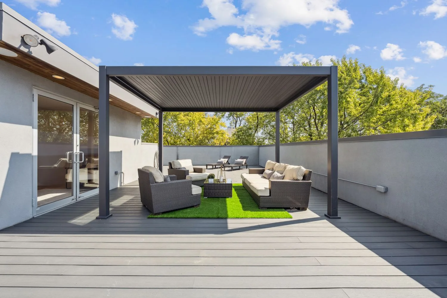 2610 N Mildred, image 2