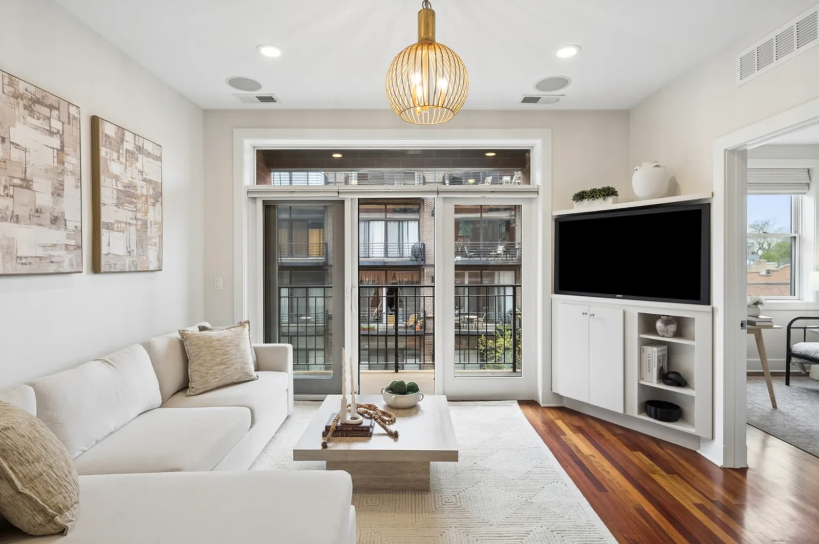 2740 W Armitage, image 2