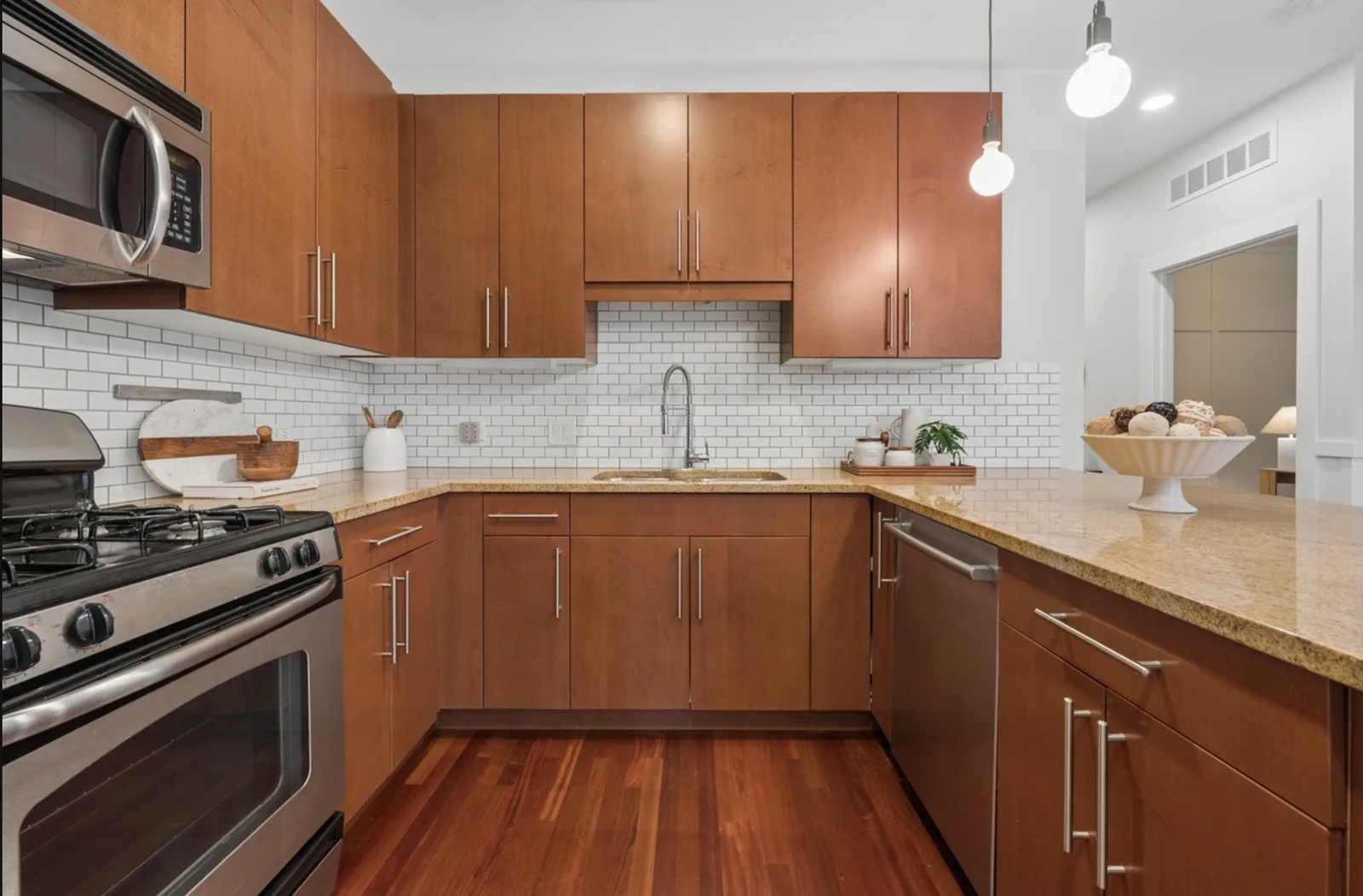 2740 W Armitage, image 8