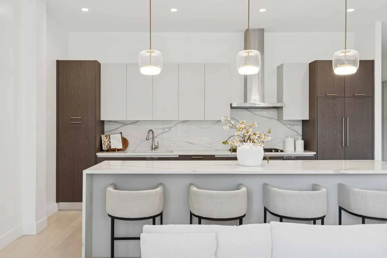 28 N Carpenter, image 2