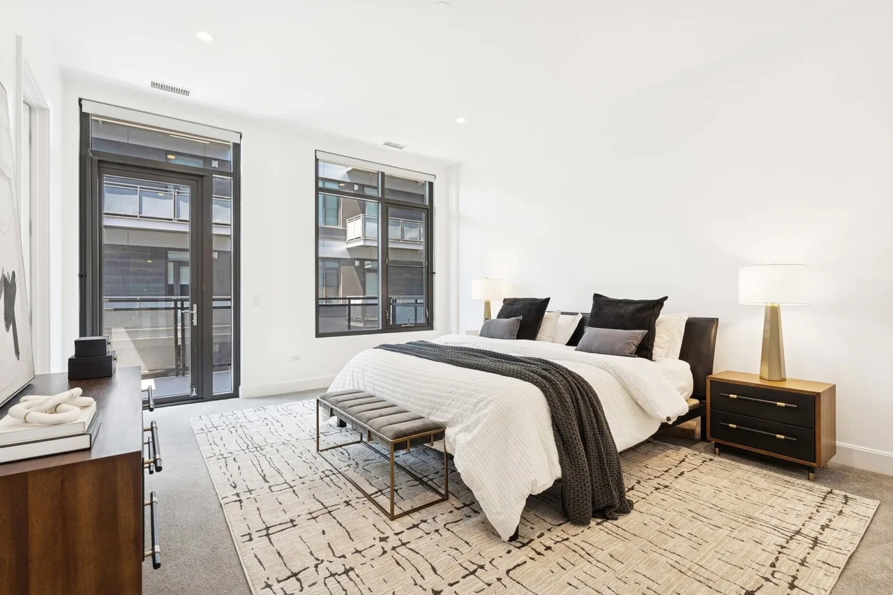 28 N Carpenter, image 5