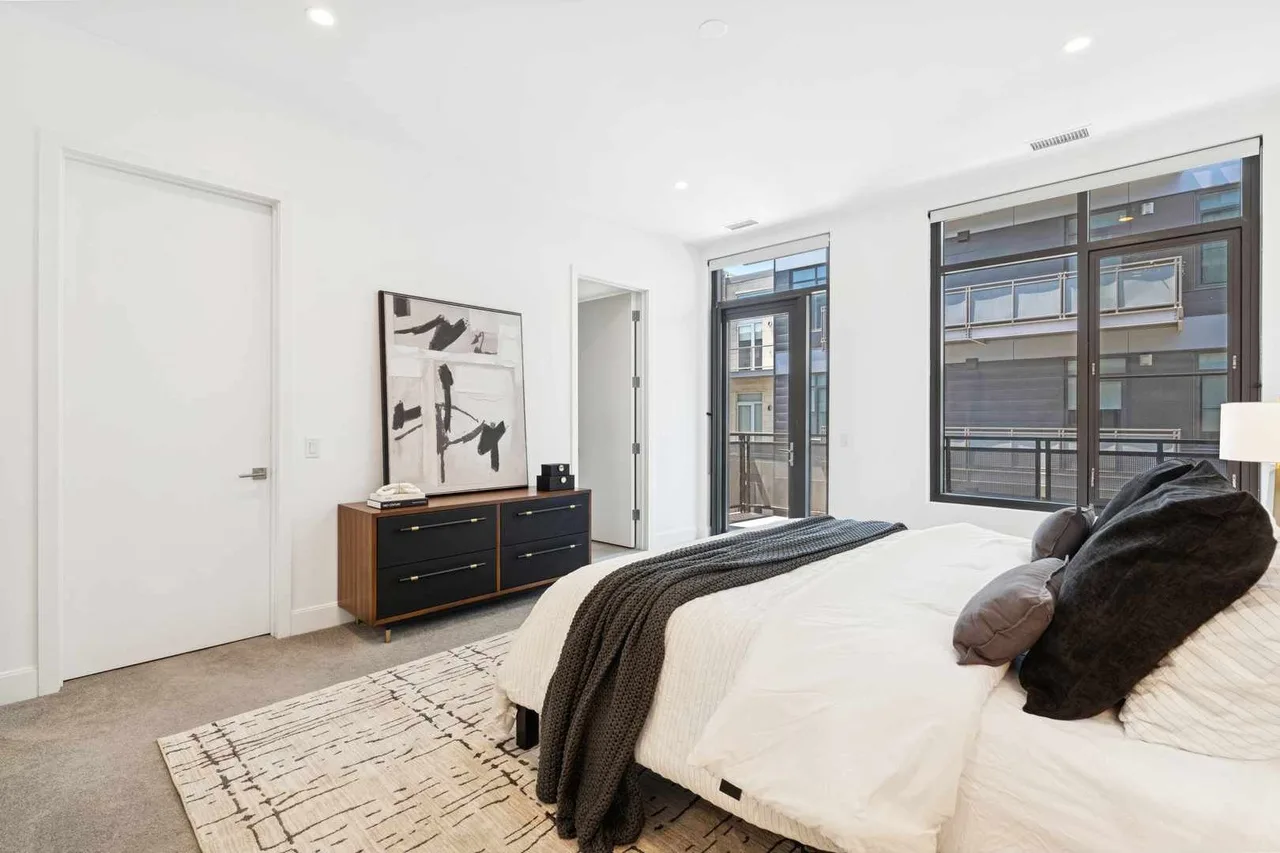 28 N Carpenter, image 6