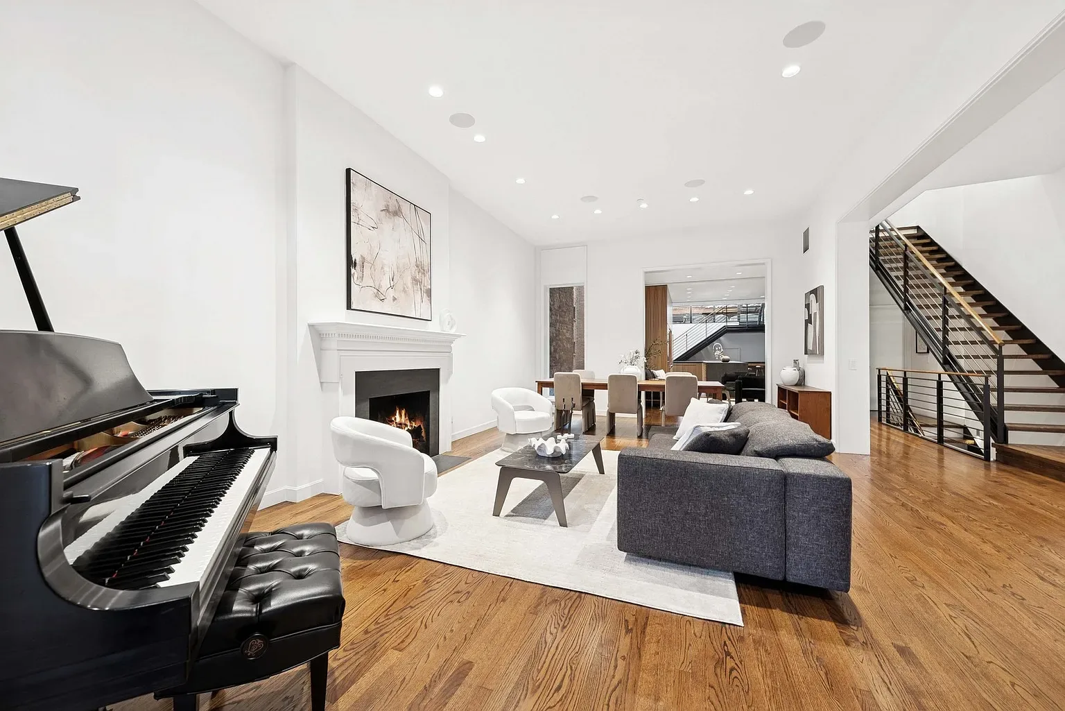 53 E Bellevue, image 7