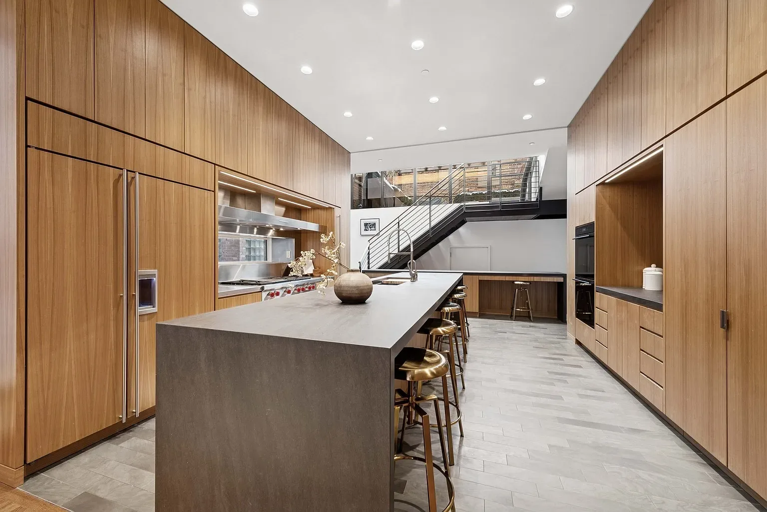 53 E Bellevue, image 9