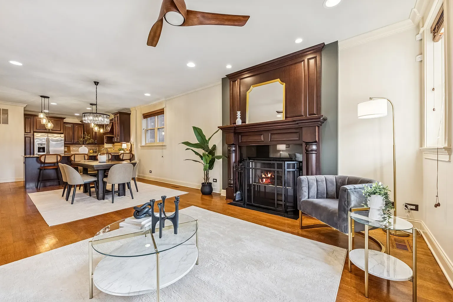 6121 N Winthrop, image 4
